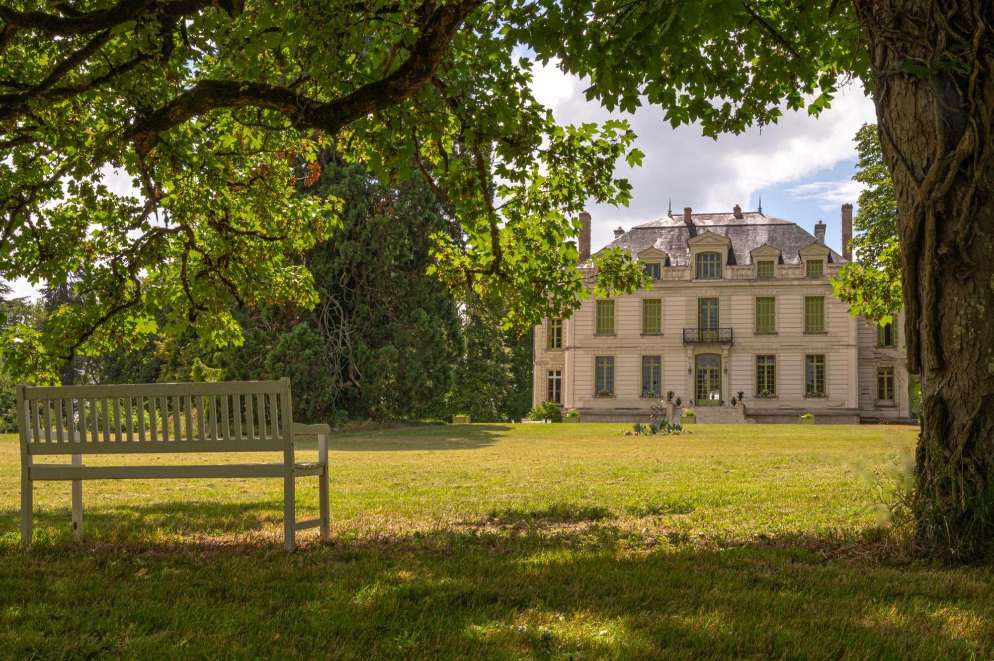 Le Chateau Du Breuil Mazieres-de-Touraine Exterior photo